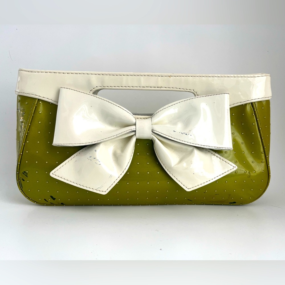 RARE vintage Isabella Fiore ostrich patent leather clutch